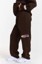 Hidden Hills Sporty Straight-Leg Sweatpants Dark Brown/Light Pink
