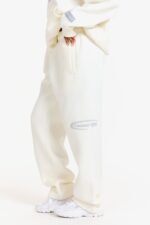 Hidden Hills Sporty Straight-Leg Sweatpants Off-White/Light Gray
